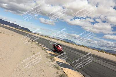 media/Nov-16-2025-Race Pace (Sun) [[8c5fa54630]]/Verified Riders/6-Turn 10 Inside (1145am)/